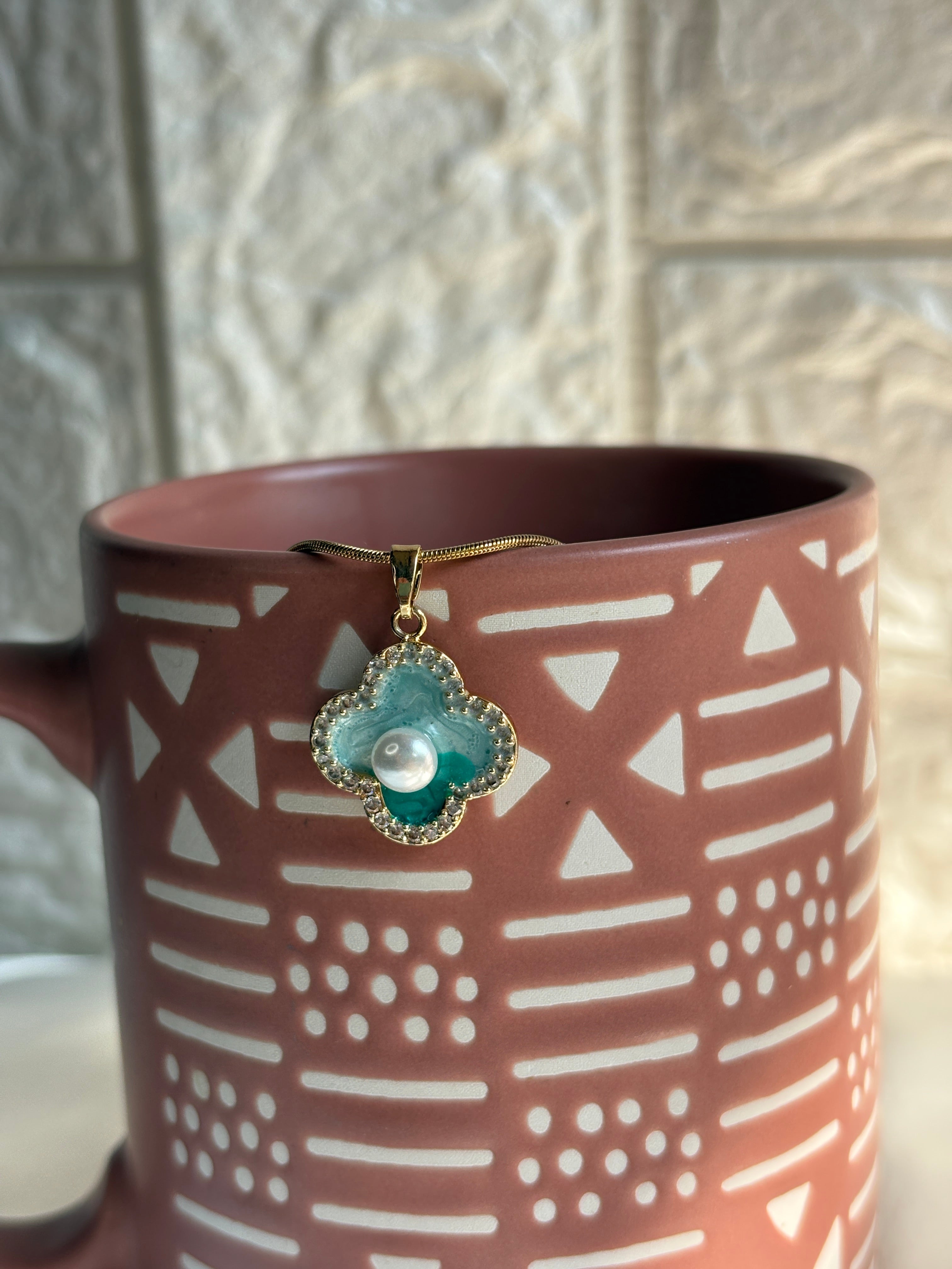 Gold Snake Chain Clover Charm Necklace