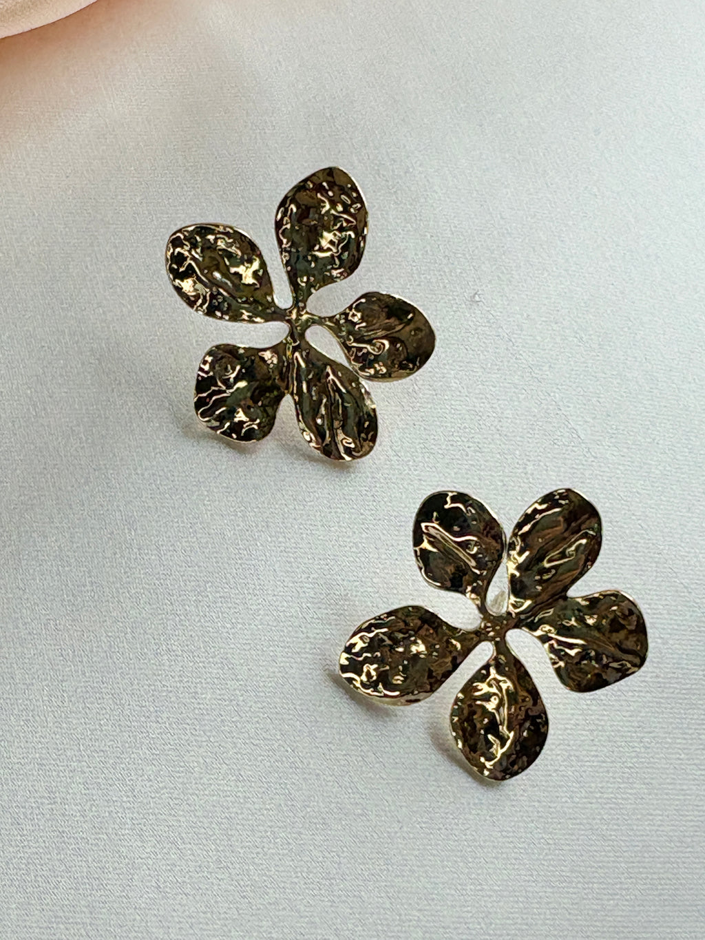Textured Floral Gold Earrings