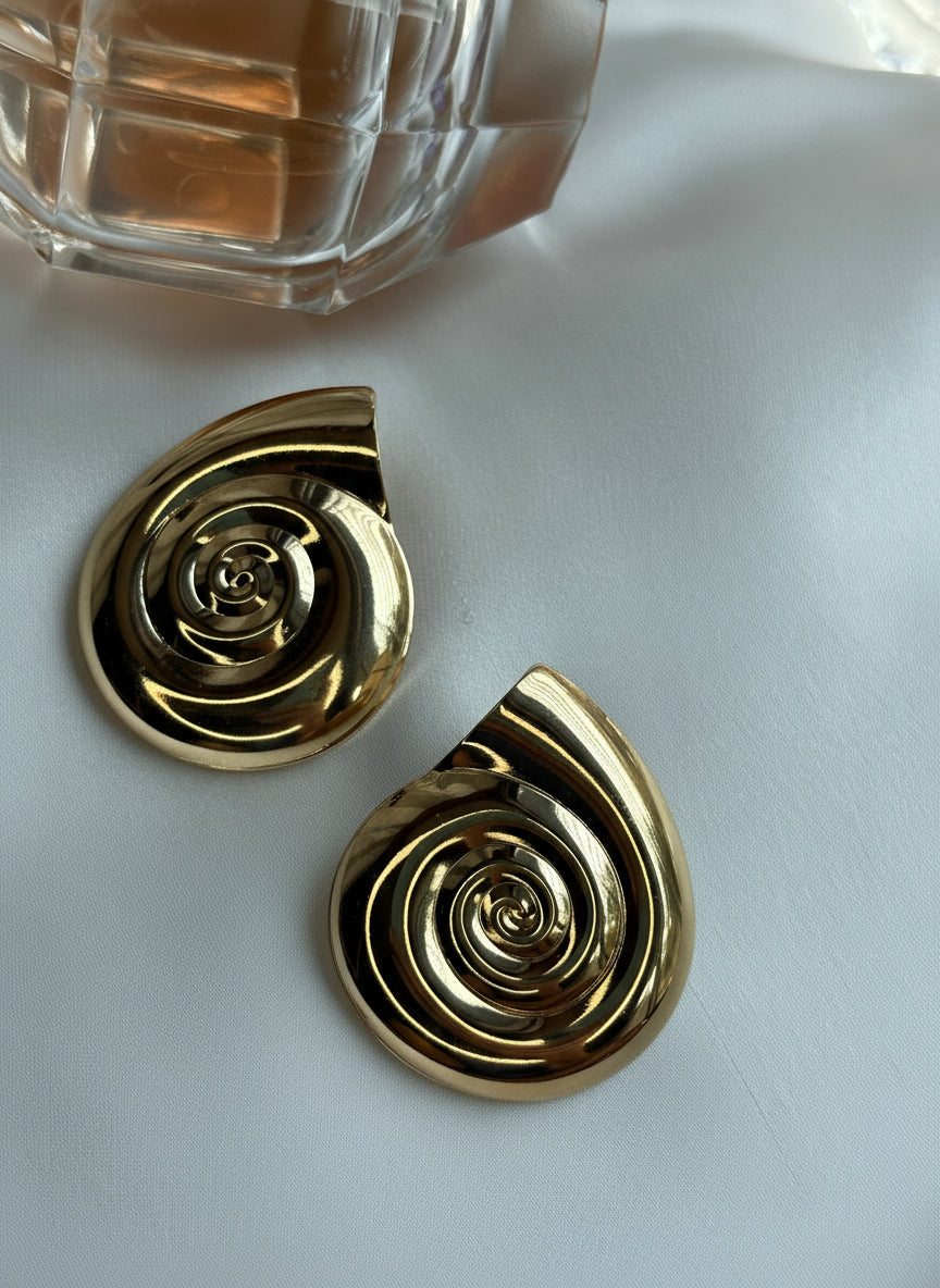 Aurora Shell Gold Earrings