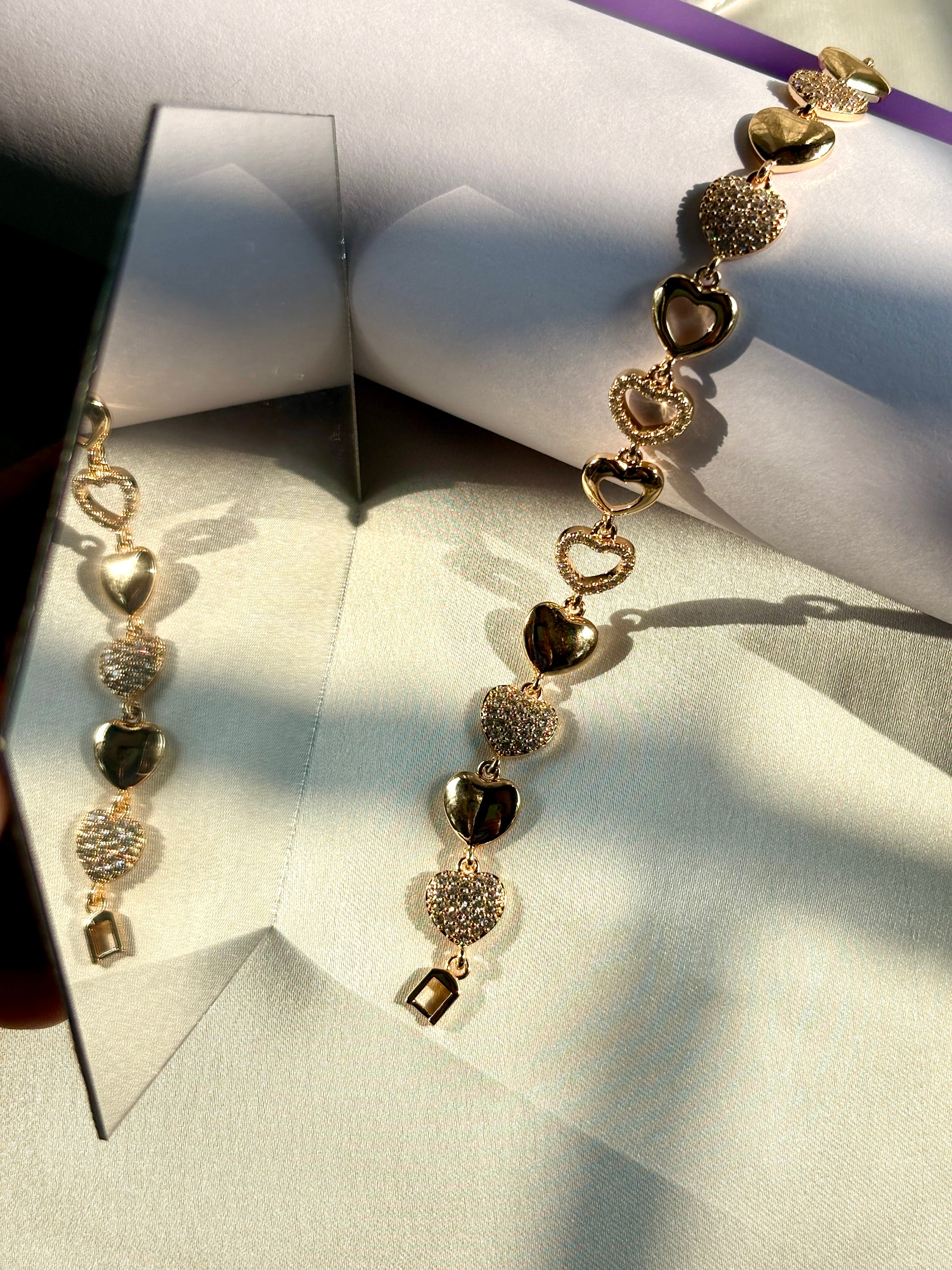 Dainty Heart Charm Bracelet