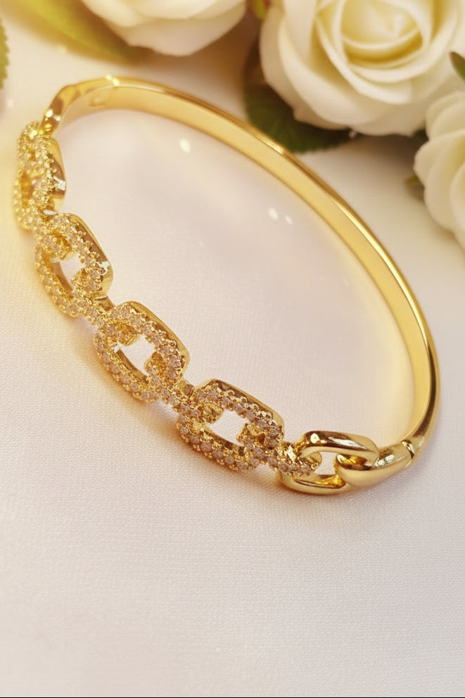 18k Gold Plated Interlocking Pavé Chain Link Bangle Bracelet