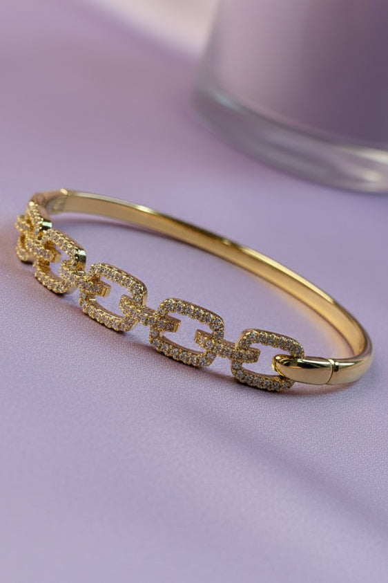 18k Gold Plated Interlocking Pavé Chain Link Bangle Bracelet
