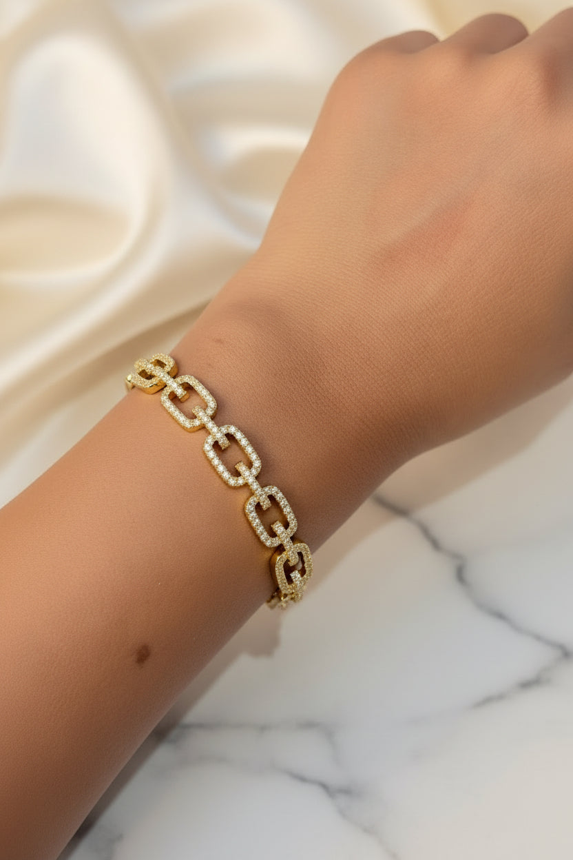18k Gold Plated Interlocking Pavé Chain Link Bangle Bracelet