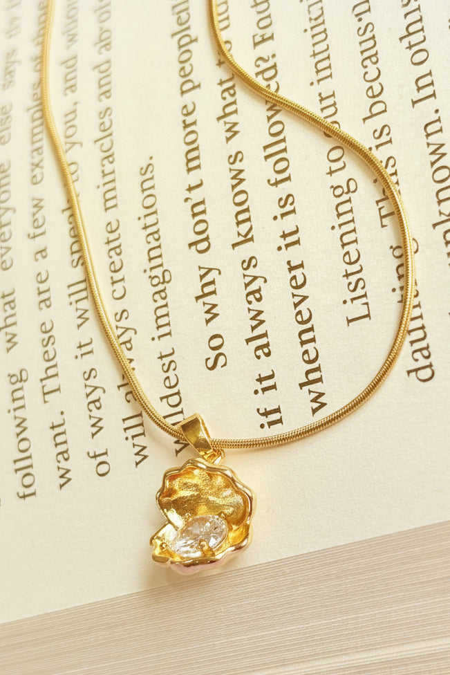 Golden Oyster Pearl Anti-Tarnish Necklace