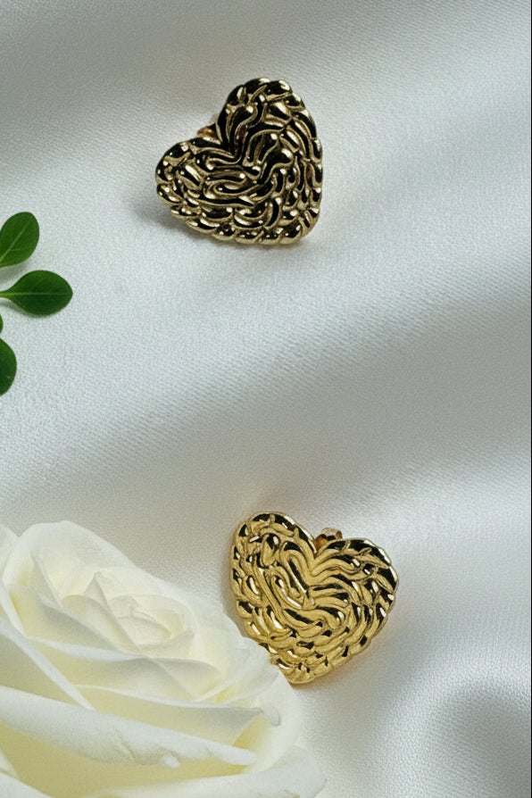 Intricate Rope-Textured Anti-Tarnish Heart Earring