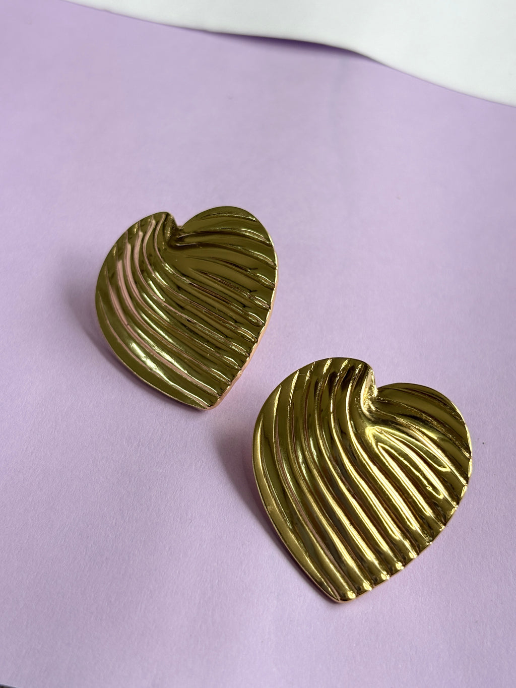 Ribbed Heart Anti-Tarnish Statement Studs