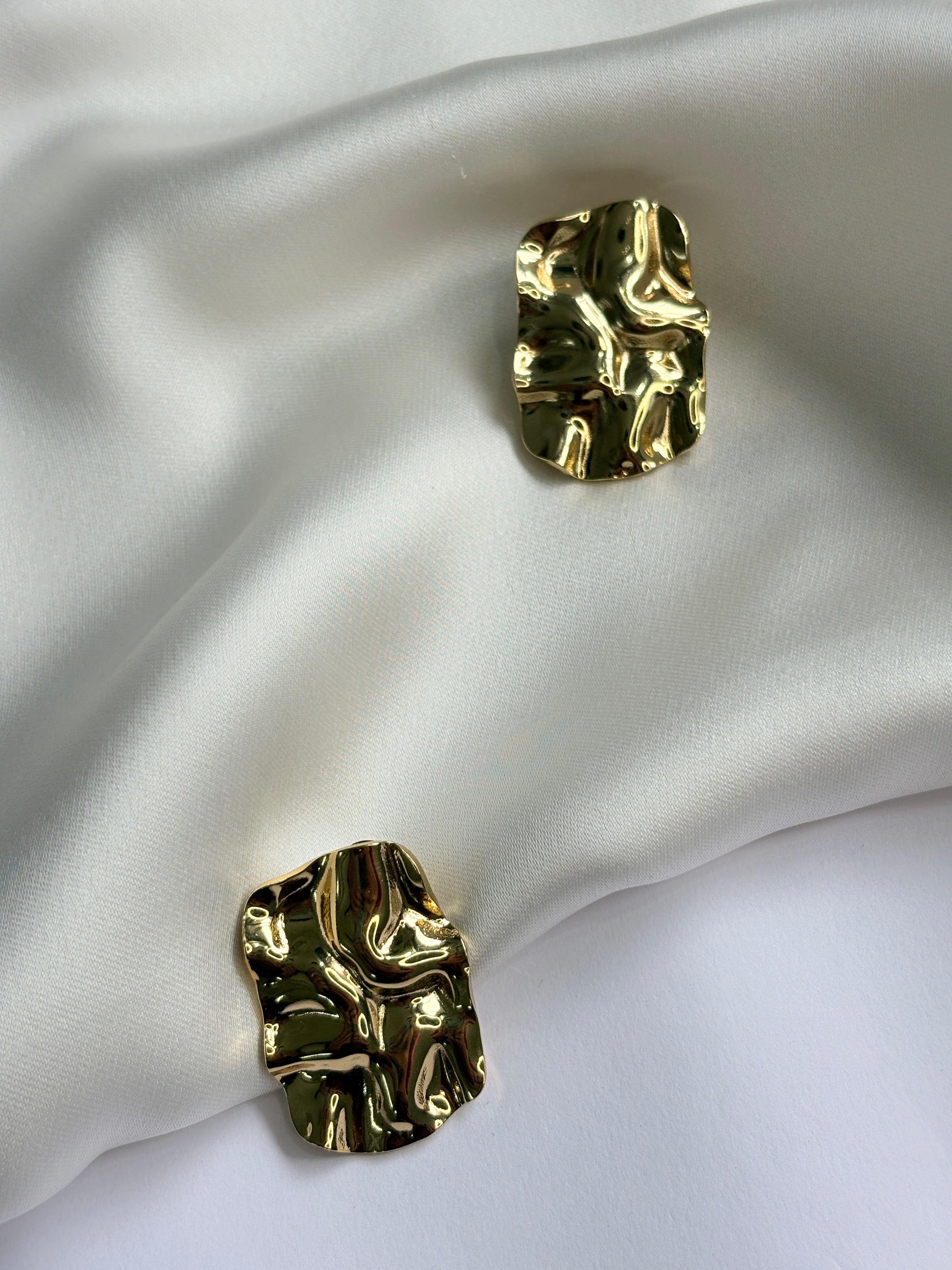 Molten Rectangular Anti-Tarnish Studs
